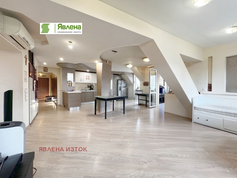 De vânzare  3 dormitoare Sofia , Strelbiște , 167 mp | 51684538 - imagine [9]