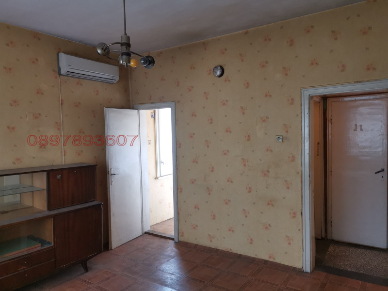 Продава 4-СТАЕН, гр. Карнобат, област Бургас, снимка 6 - Апартаменти - 52781678