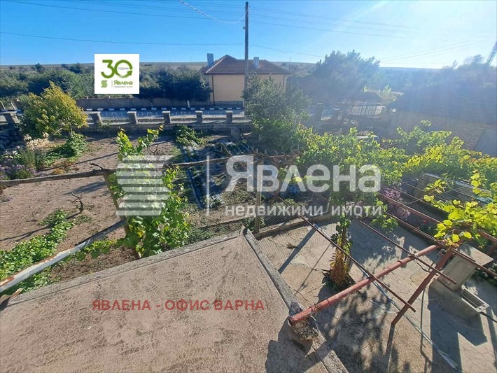 Продава КЪЩА, с. Метличина, област Варна, снимка 8 - Къщи - 53059163