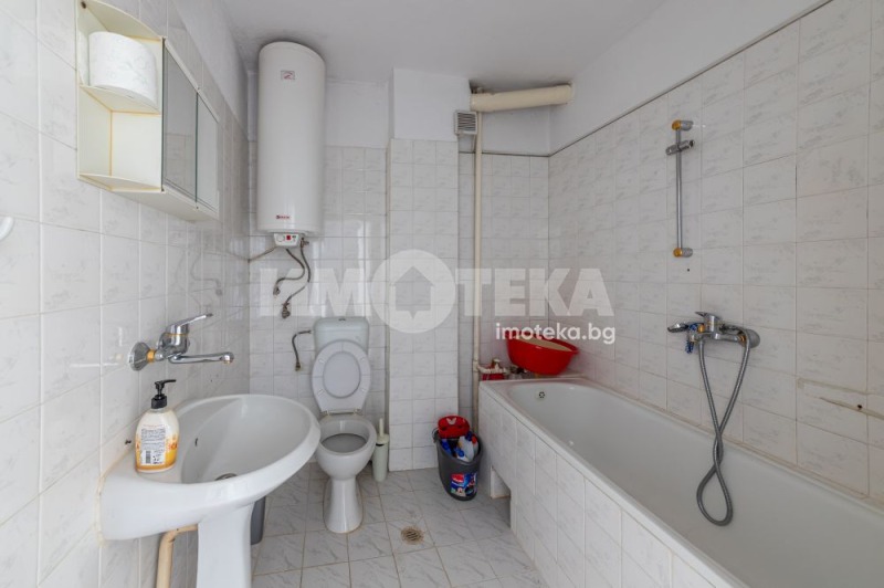 Продается  2 спальни Варна , Гранд Мол , 121 кв.м | 40499338 - изображение [16]