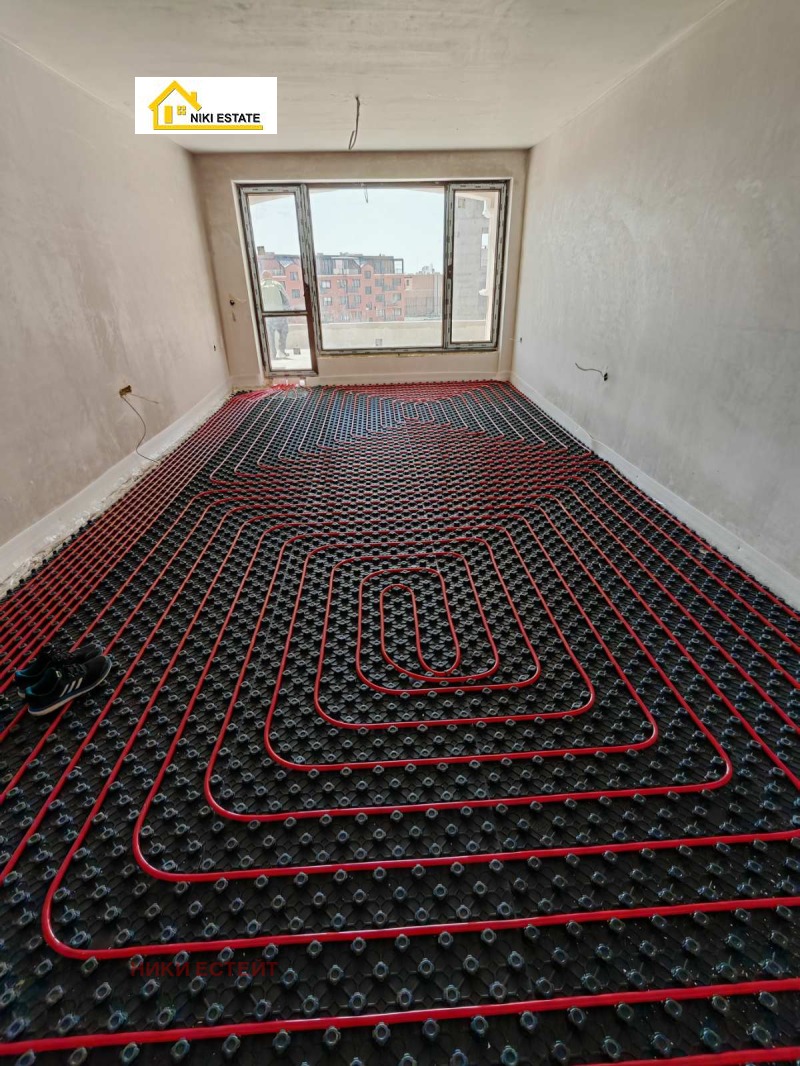 Продава  3-стаен град Варна , к.к. Св.Св. Константин и Елена , 122 кв.м | 51223800 - изображение [5]