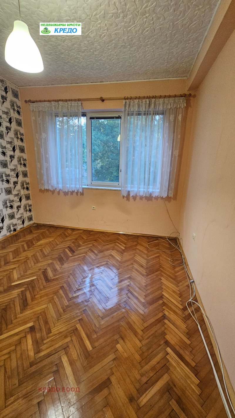 Продава 3-СТАЕН, гр. Перник, Изток, снимка 3 - Апартаменти - 52652255