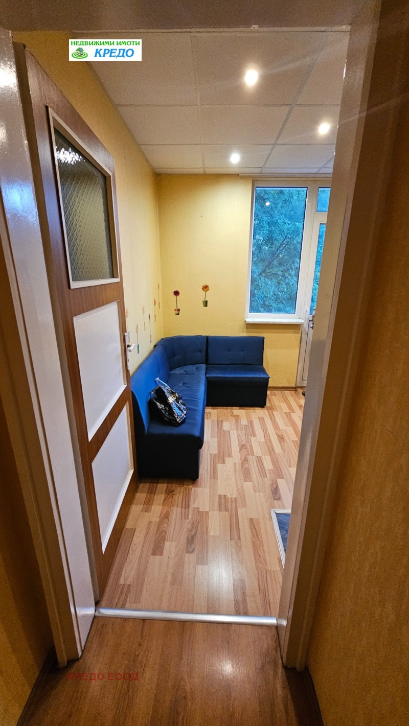 Продава 3-СТАЕН, гр. Перник, Изток, снимка 2 - Апартаменти - 52652255