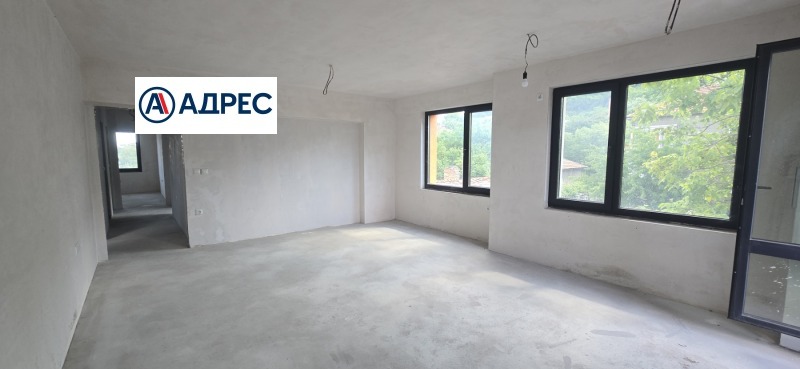 Te koop  3+ slaapkamer Sjumen , 2-ri korpus , 140 m² | 61168071 - afbeelding [2]