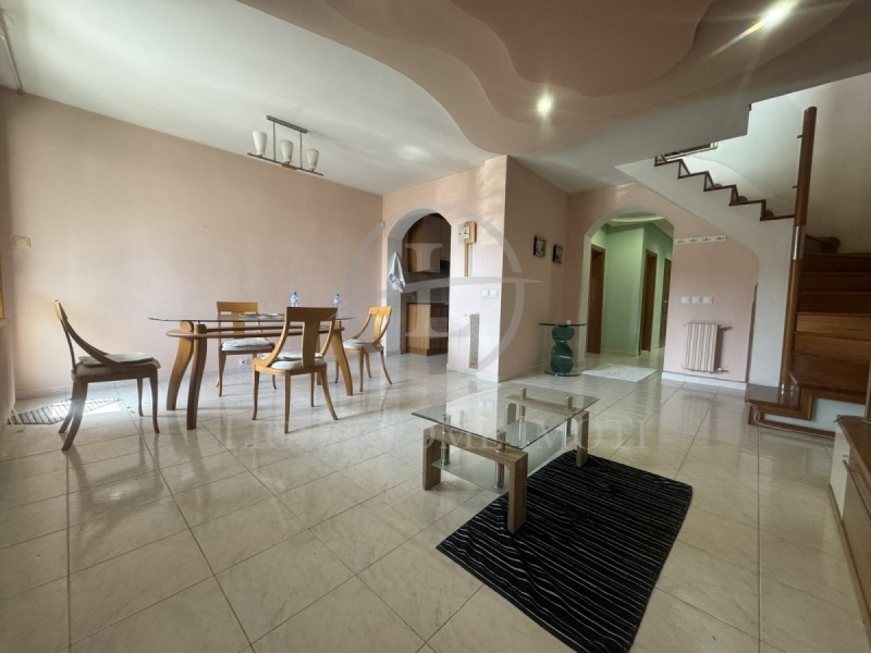 Myytävänä  Pienhuoneisto Plovdiv , Karšijaka , 152 neliömetriä | 51678295