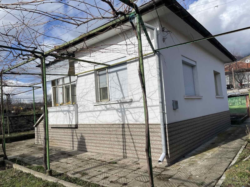 Продава  Къща област Пловдив , гр. Сопот , 90 кв.м | 52630983