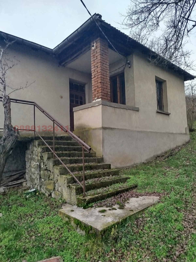 Продава КЪЩА, с. Чуковезер, област София област, снимка 2 - Къщи - 53109692