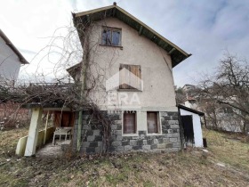 Haus Rudarzi, region Pernik 5