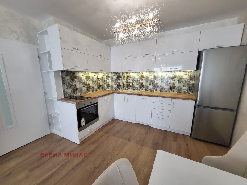 Myytävänä  2 makuuhuonetta Šumen , Tsentar , 118 neliömetriä | 39257613 - kuva [2]