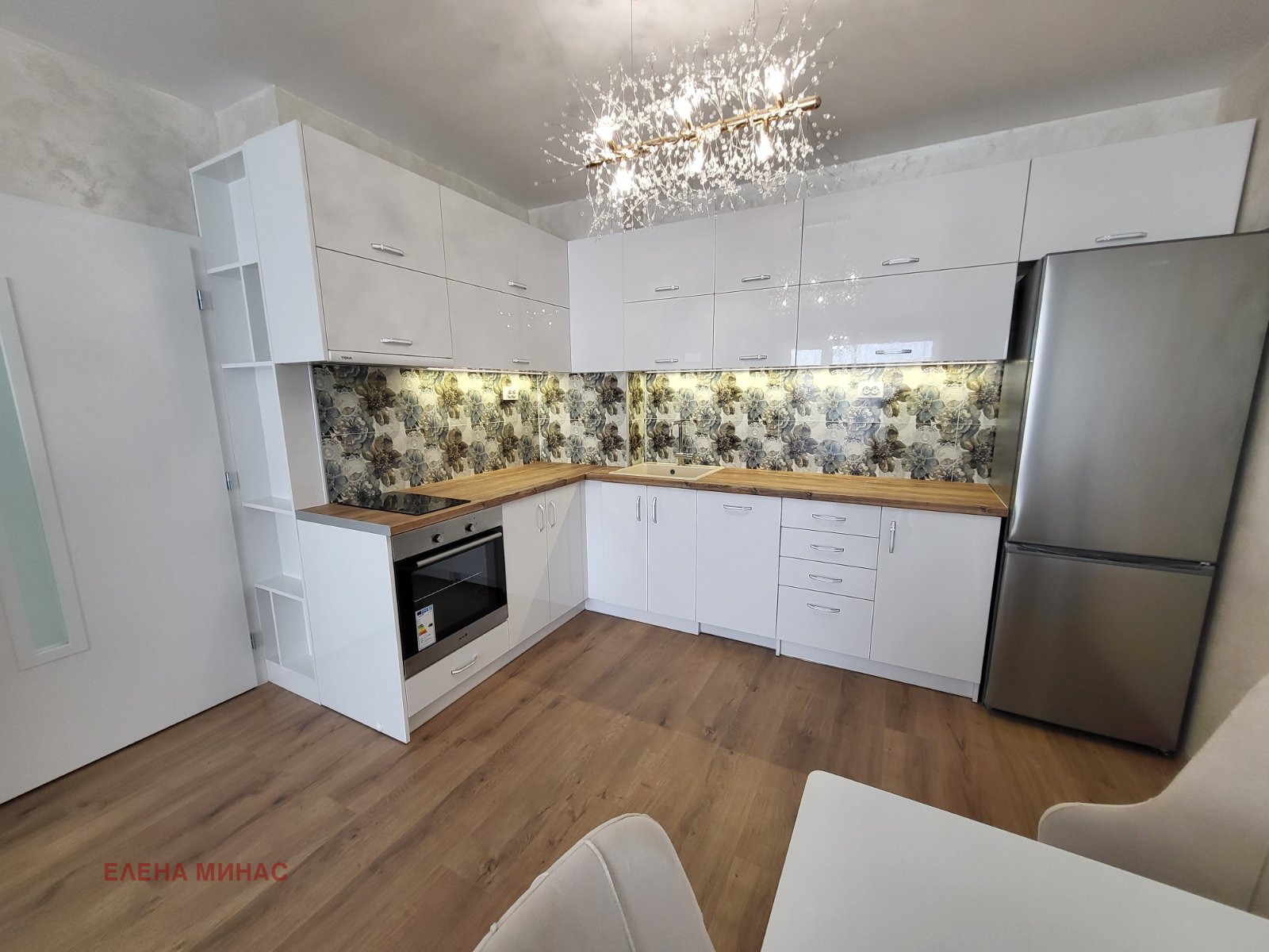 Продава 3-СТАЕН, гр. Шумен, Център, снимка 2 - Апартаменти - 51636349