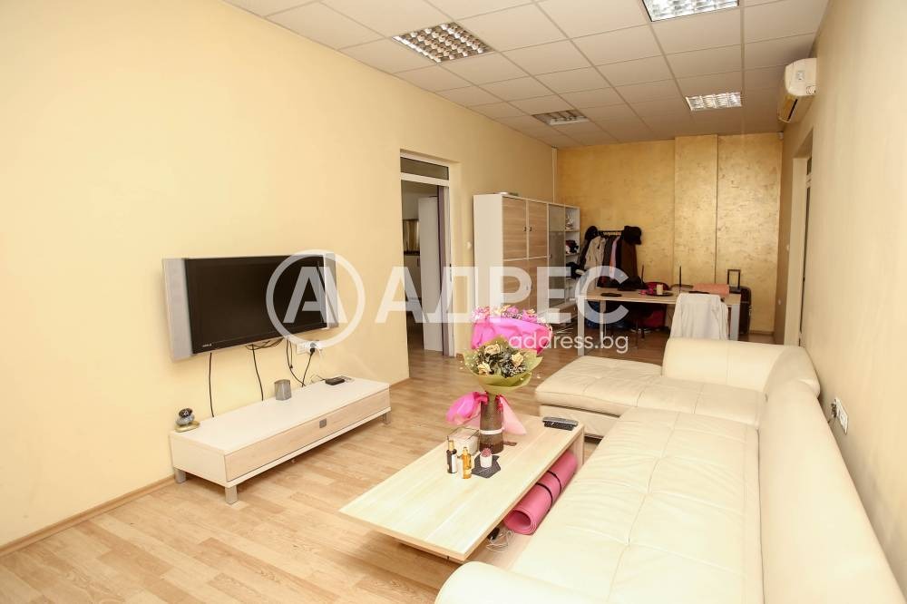 Продава МНОГОСТАЕН, гр. София, Център, снимка 2 - Апартаменти - 54617939