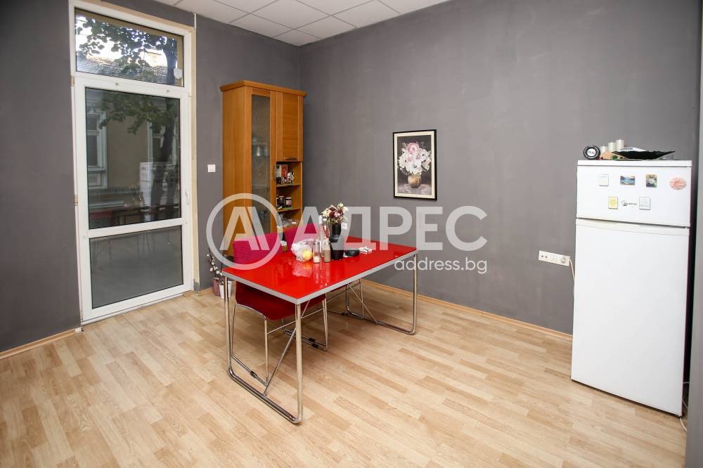 Продава МНОГОСТАЕН, гр. София, Център, снимка 7 - Апартаменти - 54617939