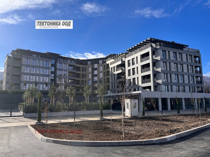 Продава ГАРАЖ в град София, Кръстова вада - 38 кв.м / 42 000 € » 82 144.86 лв., ТЕКТОНИКА ООД