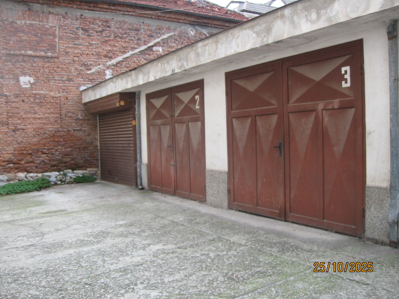 Продава ГАРАЖ в град Пазарджик, Идеален център - 21 кв.м / 30 000 € » 58 674.90 лв., ЗЕМЕЛА