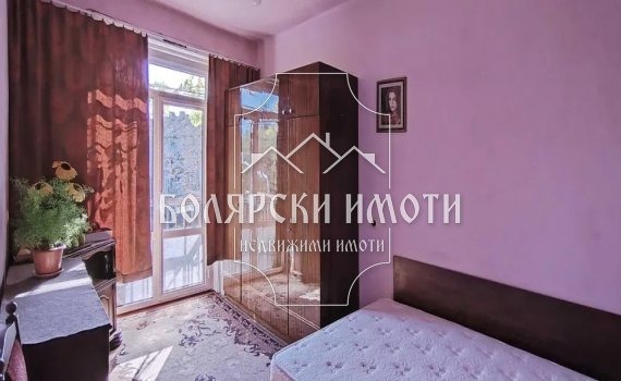 Продава 2-СТАЕН, гр. Велико Търново, Център, снимка 1 - Aпартаменти - 46728607