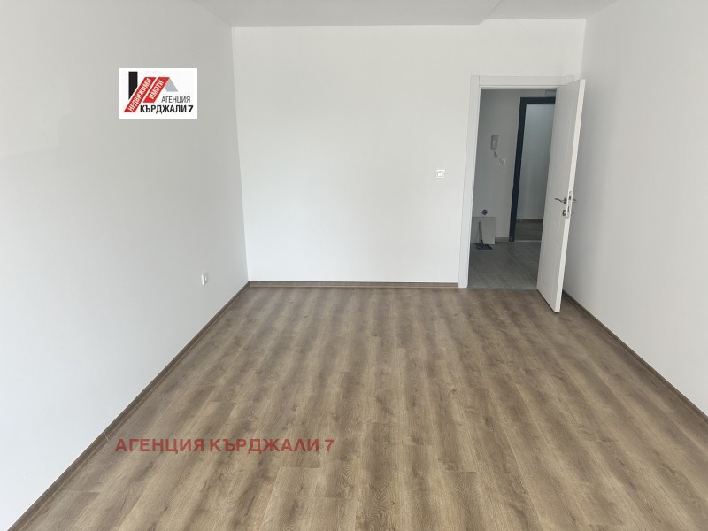 Na prodej  1 ložnice Kardžali , Vazroždenci , 82 m2 | 32546676 - obraz [3]