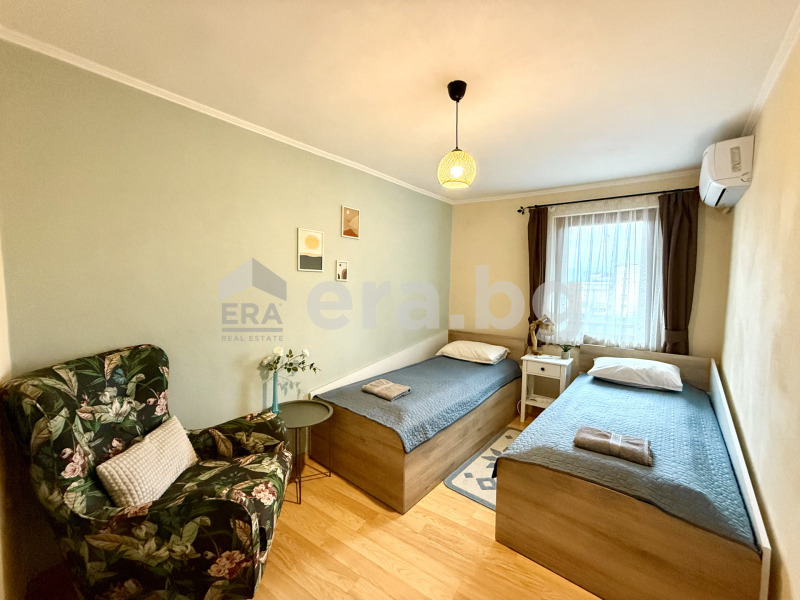 Продава ЕТАЖ ОТ КЪЩА, гр. Велико Търново, Стара част, снимка 6 - Етаж от къща - 53353493