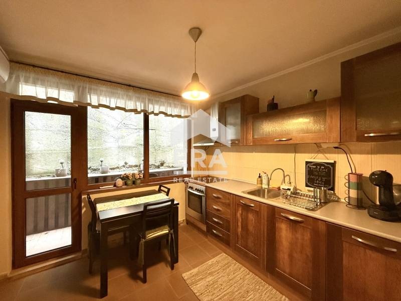 Продава ЕТАЖ ОТ КЪЩА, гр. Велико Търново, Стара част, снимка 3 - Етаж от къща - 53353493
