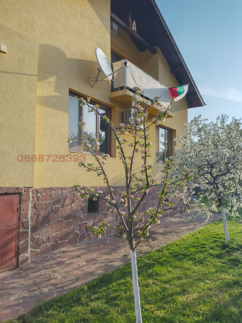 Продава КЪЩА, с. Априлово, област София област, снимка 13 - Къщи - 52895662