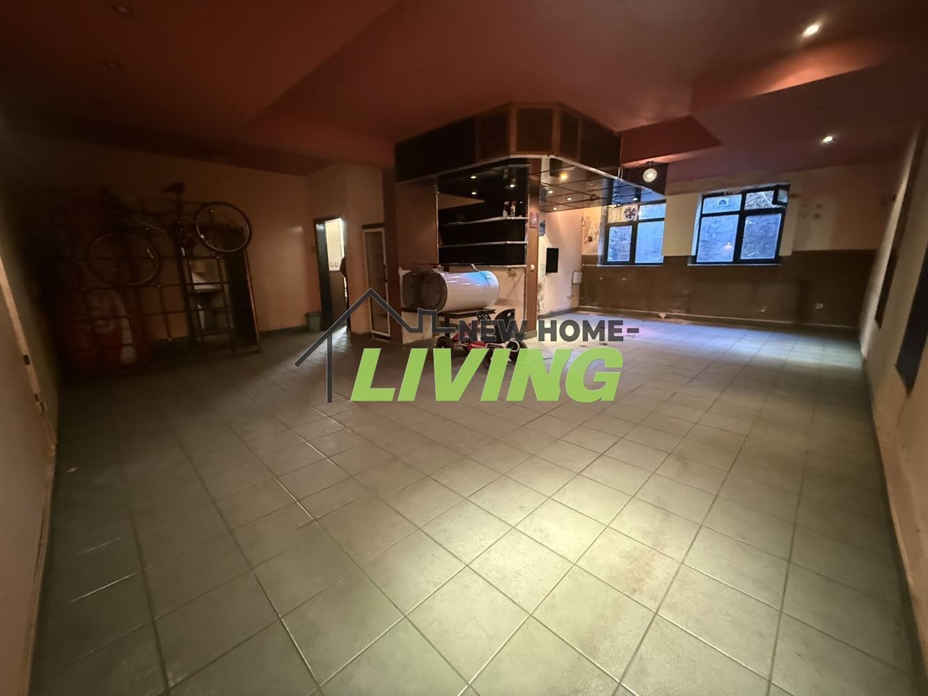 Продава ЗАВЕДЕНИЕ, гр. Пловдив, Христо Смирненски, снимка 2 - Заведения - 51657450