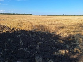 Продава  Земеделска земя, с. Росен