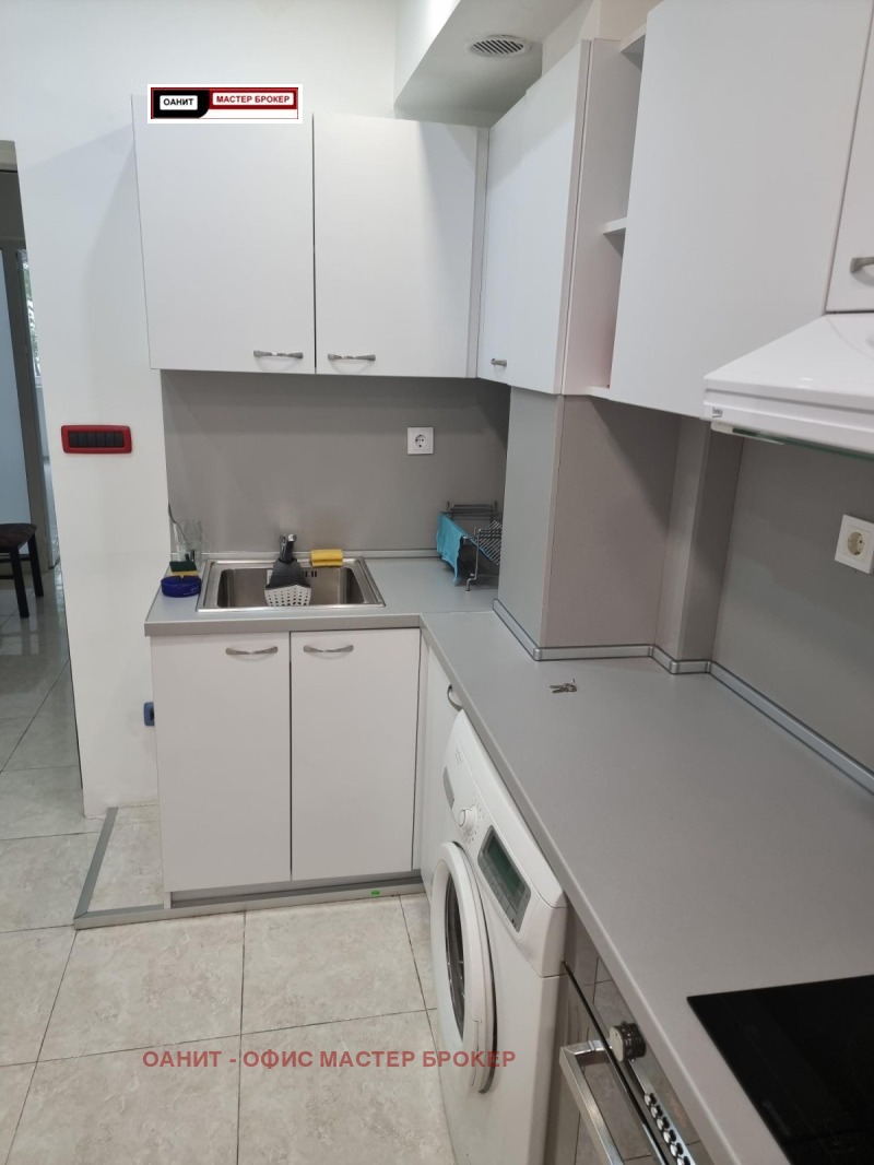 Na prodej  2 ložnice Sofia , Centar , 105 m2 | 67642229 - obraz [6]