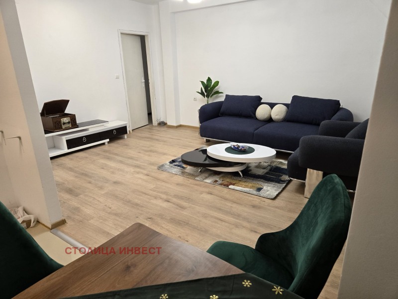 Продава  3-стаен, град Русе, Център •  144 200 EUR • ID 30726088 — holmes.bg - [1] 