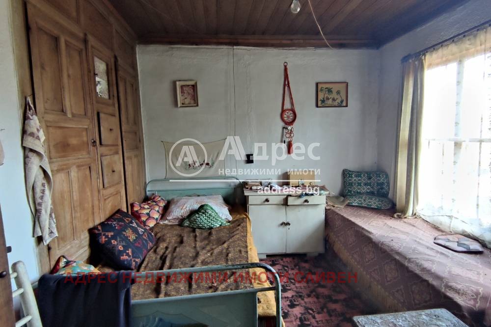 Продава КЪЩА, гр. Котел, област Сливен, снимка 7 - Къщи - 54618653