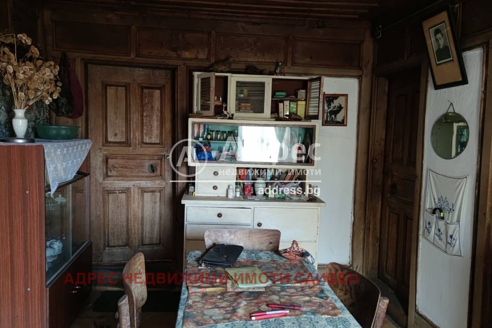 Продава КЪЩА, гр. Котел, област Сливен, снимка 4 - Къщи - 54618653