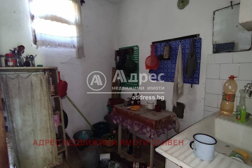Продава КЪЩА, гр. Котел, област Сливен, снимка 6 - Къщи - 54618653
