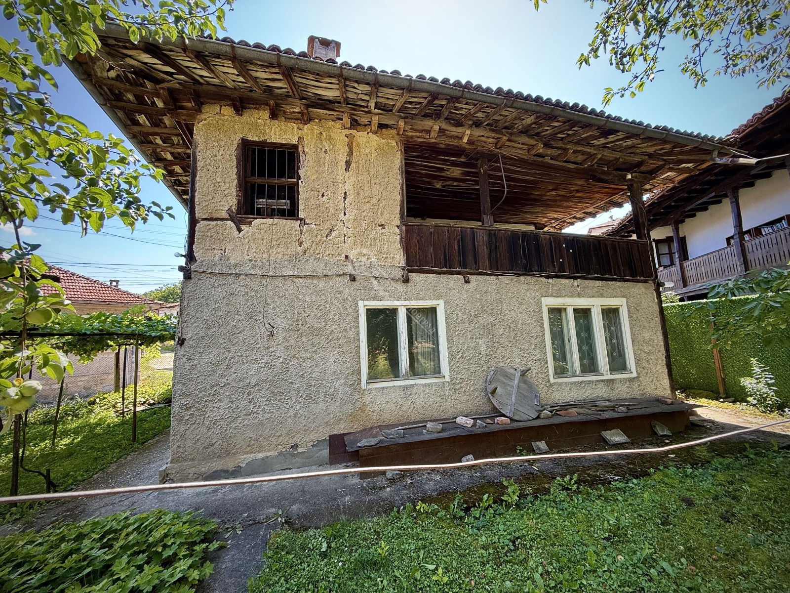 Продава КЪЩА, гр. Елена, област Велико Търново
