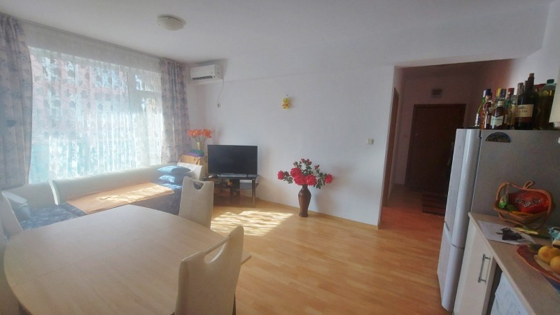 Til salg  2 soveværelser region Burgas , k.k. Slanchev bryag , 70 kvm | 72302859 - billede [2]