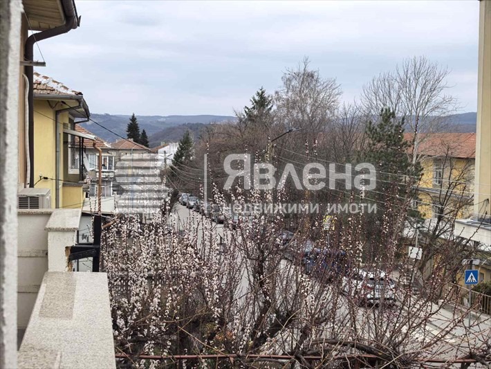 Продава КЪЩА, гр. Велико Търново, Център, снимка 2 - Къщи - 55695714