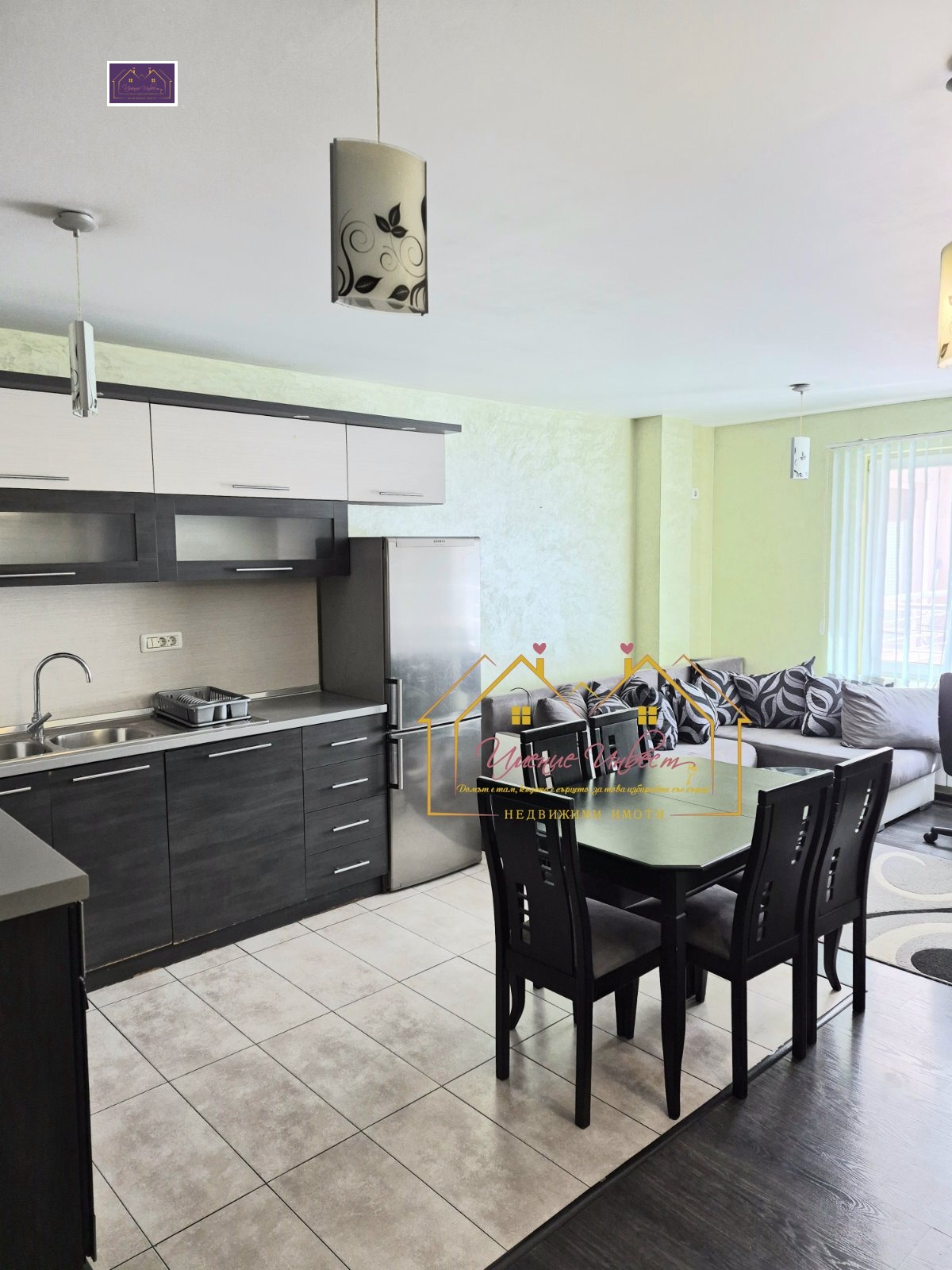 Продава 3-СТАЕН, гр. Русе, Център, снимка 2 - Апартаменти - 54137878