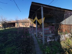 Maison Vedrina, région de Dobritch 13