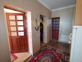 Maison Vedrina, région de Dobritch 8