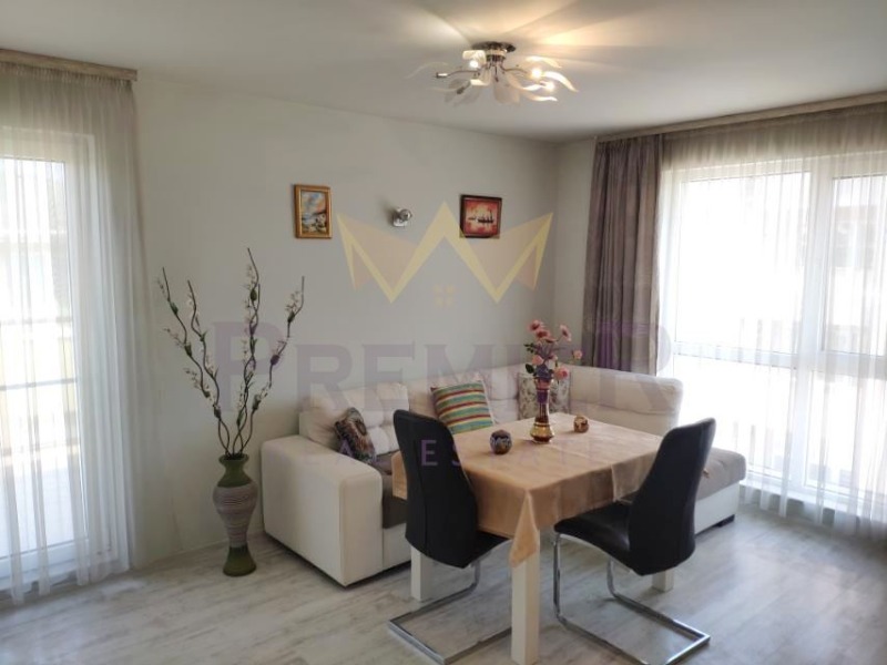 Na sprzedaż  1 sypialnia Warna , Centar , 73 mkw | 90169707 - obraz [2]