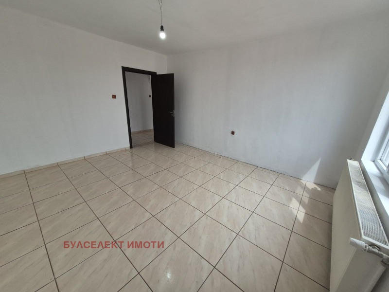 Продается  3 спальни Сливен , Комлука , 171 кв.м | 45022561 - изображение [8]