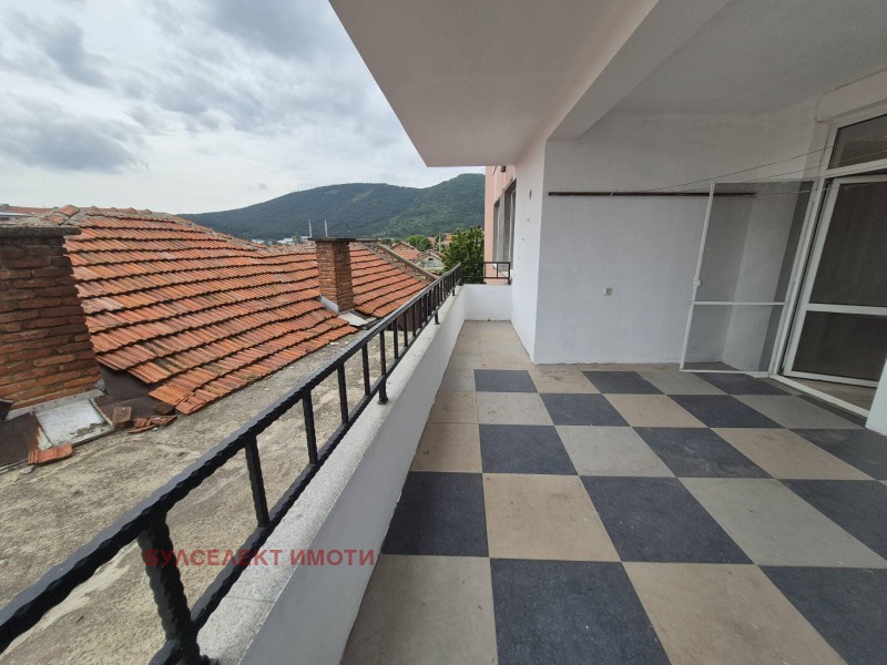 Продается  3 спальни Сливен , Комлука , 171 кв.м | 45022561 - изображение [4]