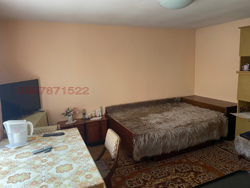 Продава КЪЩА, с. Преселка, област Шумен, снимка 9 - Къщи - 52977629