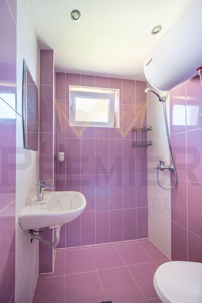 Продава КЪЩА, гр. Балчик, област Добрич, снимка 9 - Къщи - 55188035