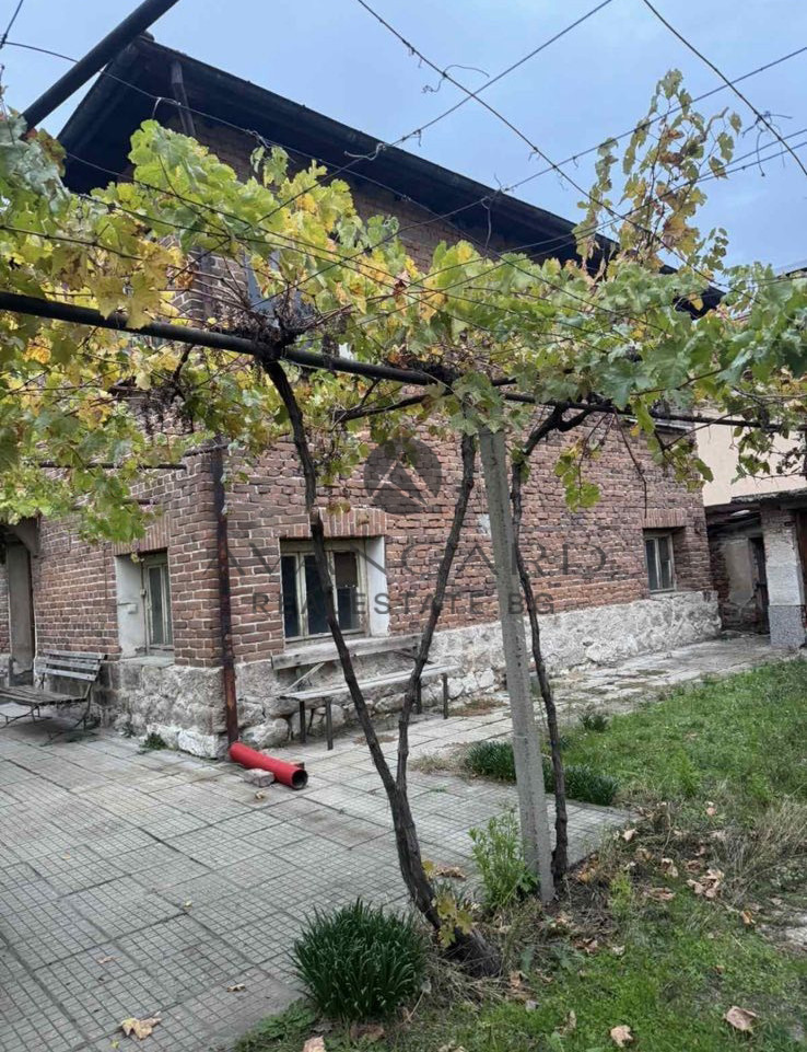 Продава КЪЩА, с. Оризари, област Пловдив