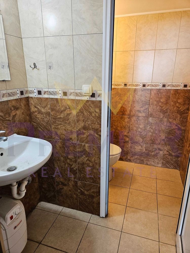 Продава МАГАЗИН, гр. Варна, ЖП Гара, снимка 4 - Магазини - 52989301