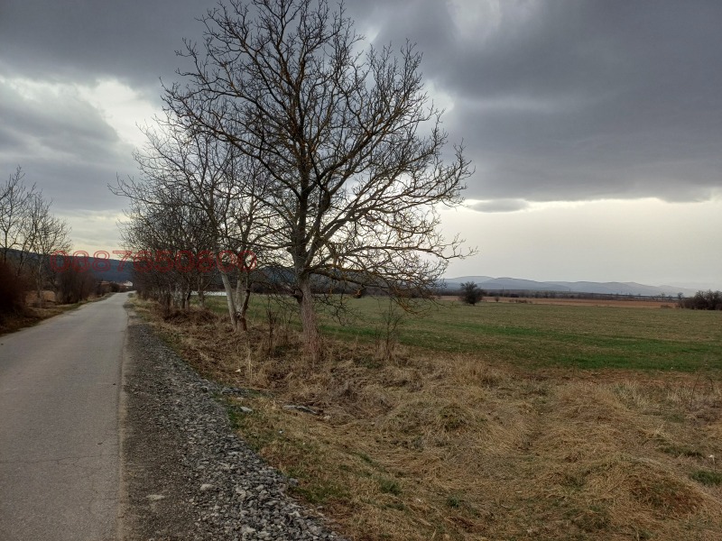 Продава ПАРЦЕЛ, с. Караполци, област София област