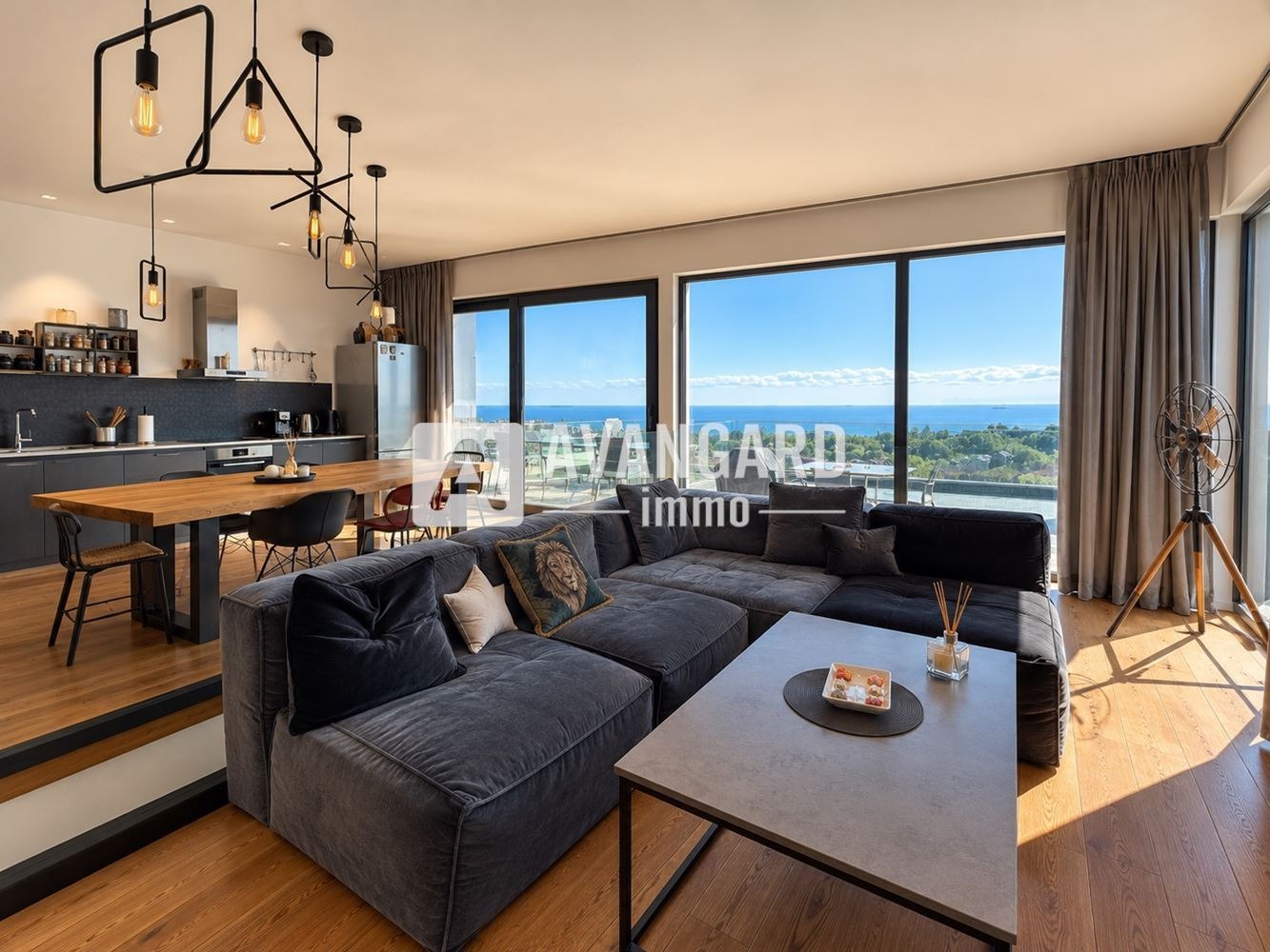 Продава МНОГОСТАЕН, гр. Варна, м-т Евксиноград, снимка 4 - Апартаменти - 56214843