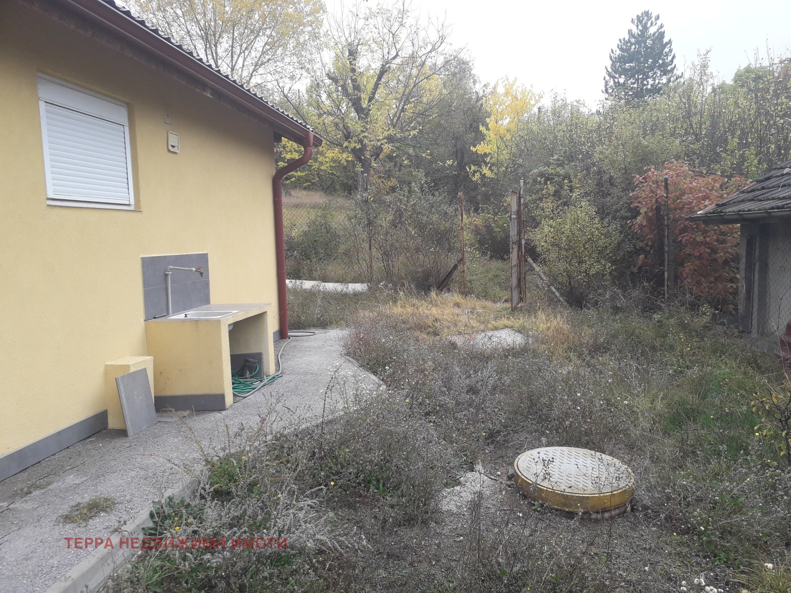 Продава КЪЩА, гр. София, гр. Банкя, снимка 2 - Къщи - 52087937