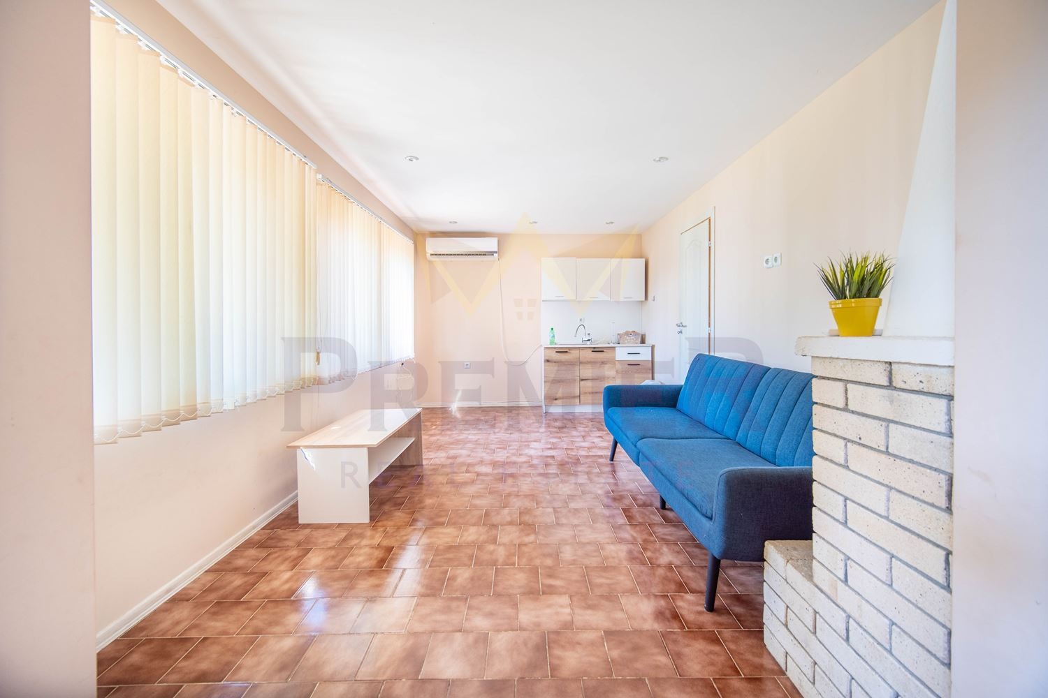 Продава КЪЩА, гр. Балчик, област Добрич, снимка 2 - Къщи - 55188035
