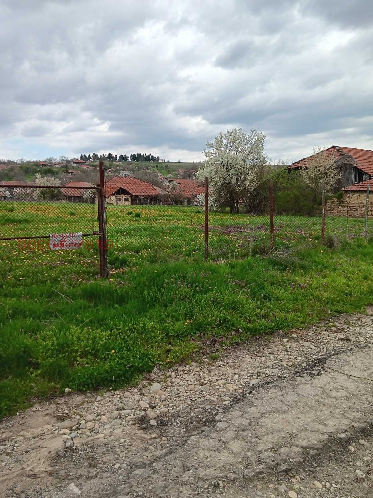Продава ПАРЦЕЛ, с. Сенник, област Габрово