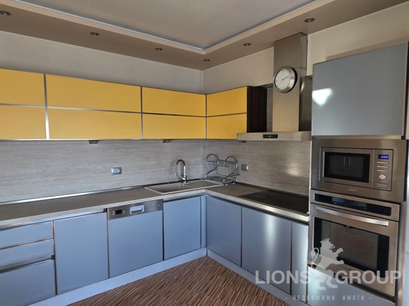 Продава МНОГОСТАЕН в град Варна, Колхозен пазар - 180 кв.м / 320 000 € » 625 865.60 лв., ЛАЙЪНС ГРУП