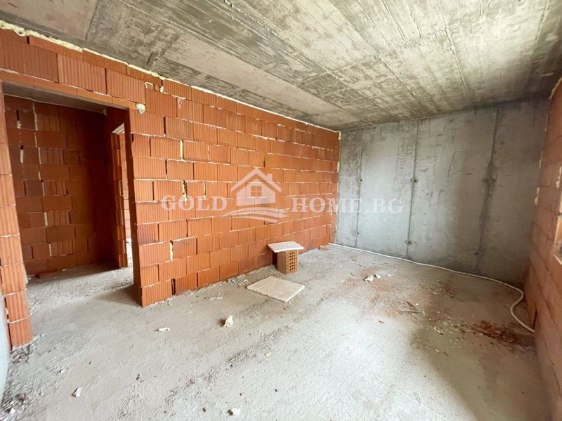 En venta  2 dormitorios Plovdiv , Gagarin , 104 metros cuadrados | 48438462 - imagen [8]